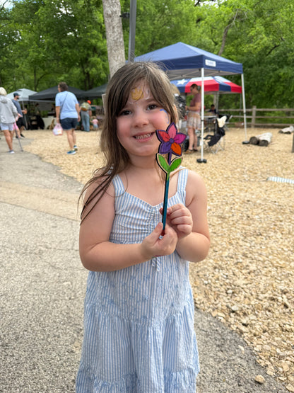 Wooden Flower Pop-Up at Kendra Scott Harker Heights